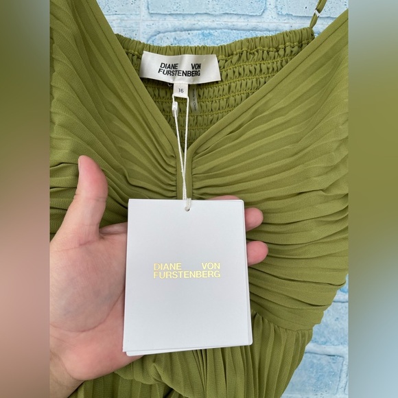 Diane von Furstenberg Pleated Strap Irma Dress size 16 - Picture 14 of 17